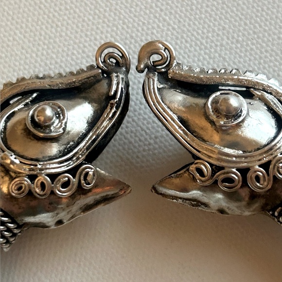 Grand exaggerate big handmade double dragon heads Miao silver bracelet cuff - Picture 3 of 14